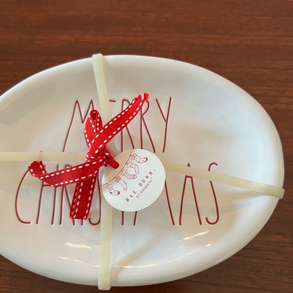 Rae Dunn “Merry Christmas” ceramic plates. - Picture 14 of 15